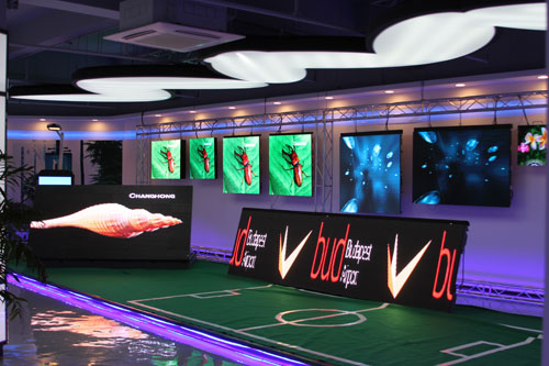 追赶、超越！kaiyun开云小间距LED显示屏渠道量产春天即将来临！